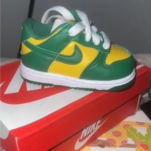 Brazil Dunks